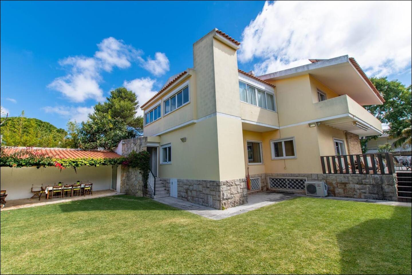 Center Dream House